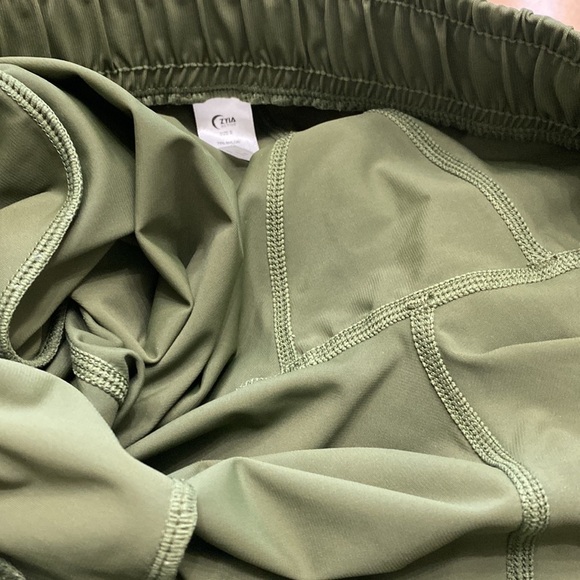 Zyia green nylon athletic pants size small. - Picture 9 of 10